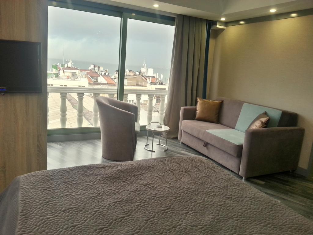 Marla Hotel